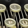 Abb. Tasten einer alten Schreibmaschine